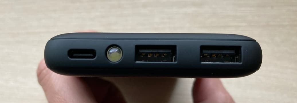 モバイルバッテリー