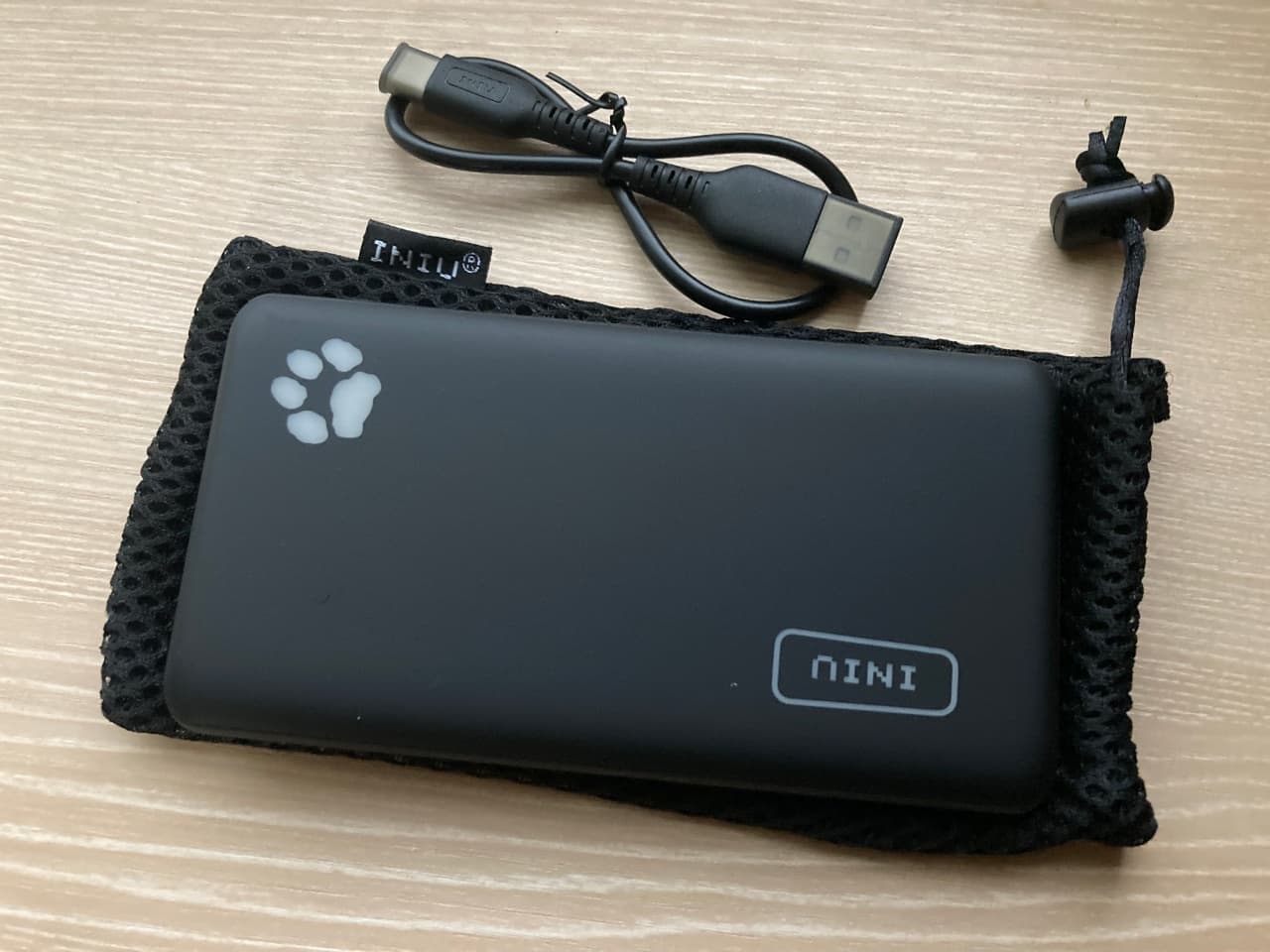 モバイルバッテリー
